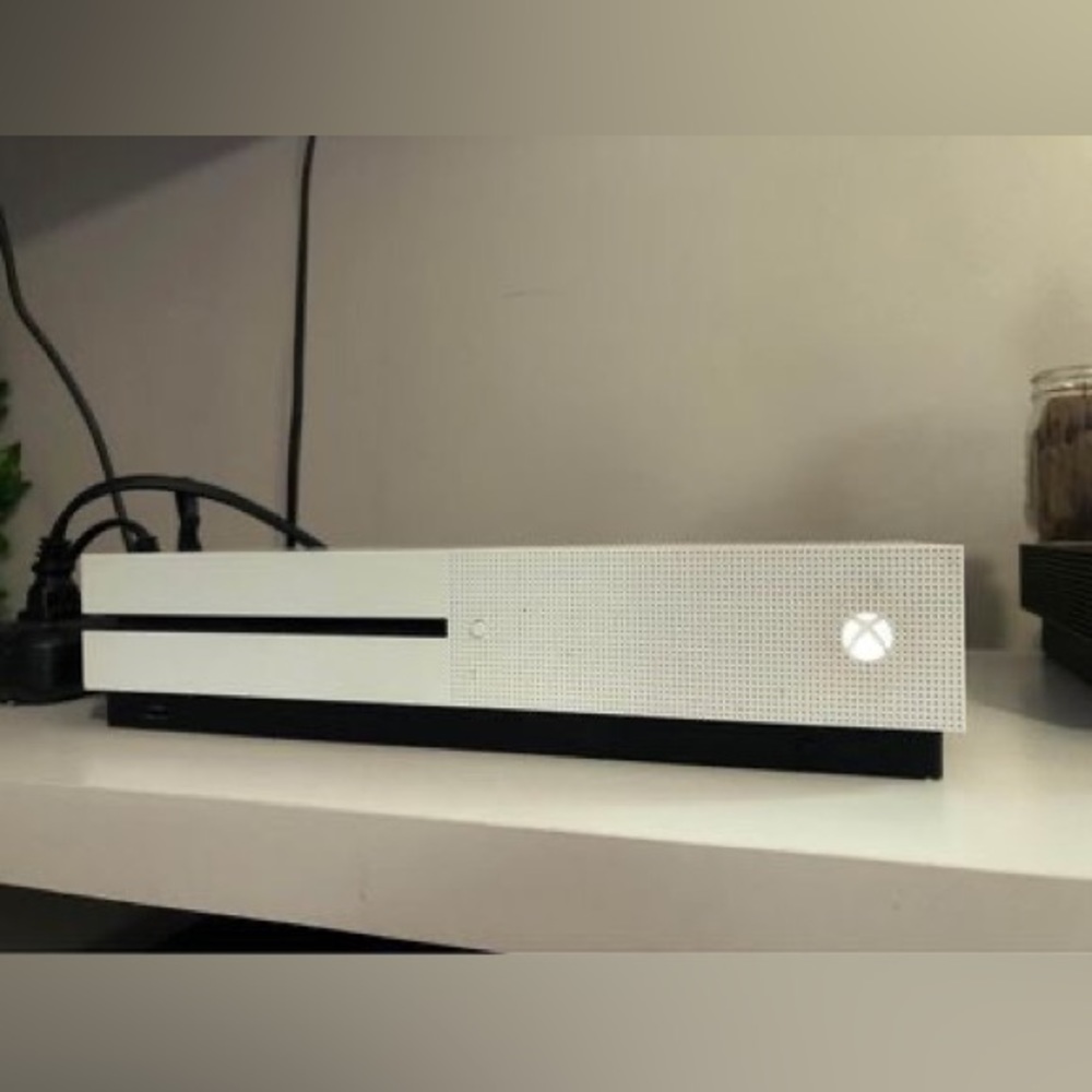 Xbox One S 1 TB White